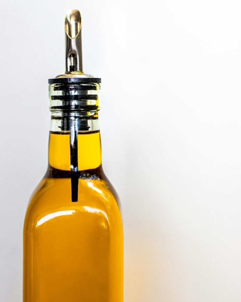 Glass oil dispenser bottle
